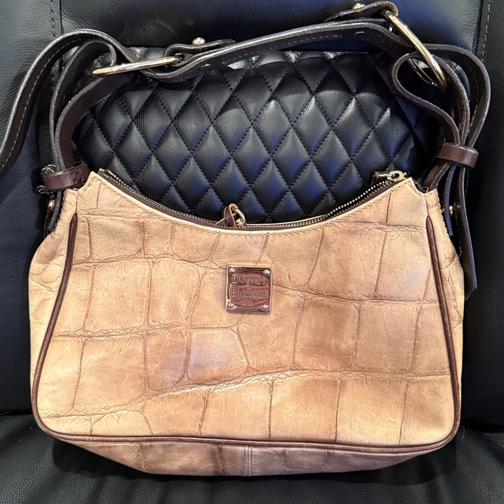 Dooney & Bourke EUC Nile Leather